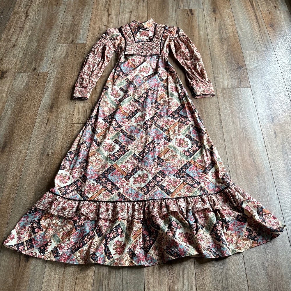 Trivia by Charm of Hollywood Vintage Rare Dress/Gown Prairie Cottage Size 9/10